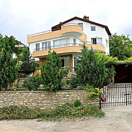 Popov Guest House Balchik Eksteriør billede