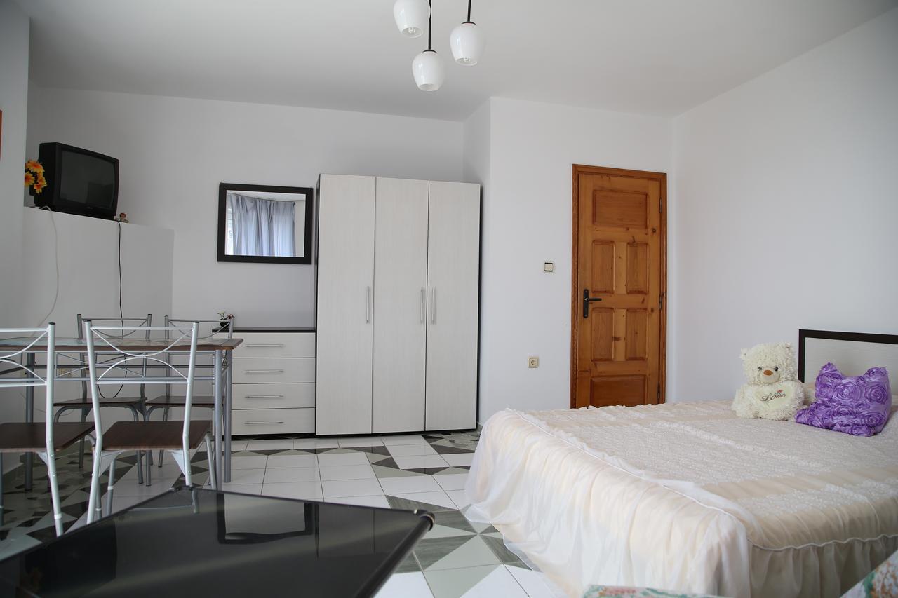 Popov Guest House Balchik Eksteriør billede