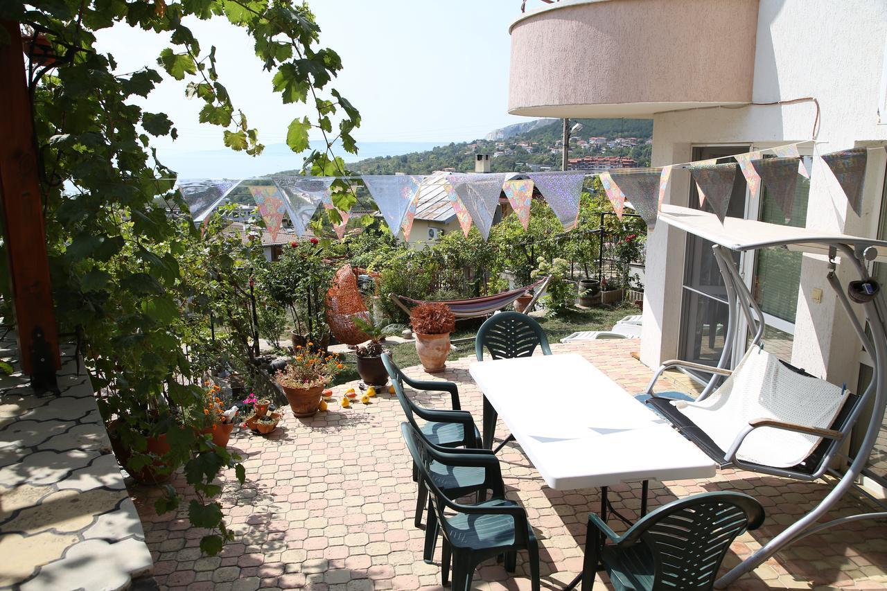 Popov Guest House Balchik Eksteriør billede