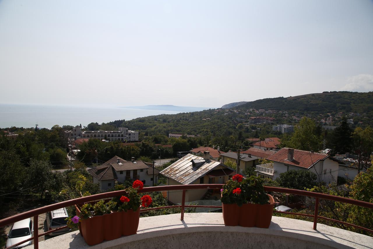 Popov Guest House Balchik Eksteriør billede