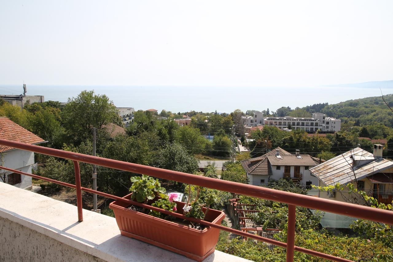 Popov Guest House Balchik Eksteriør billede