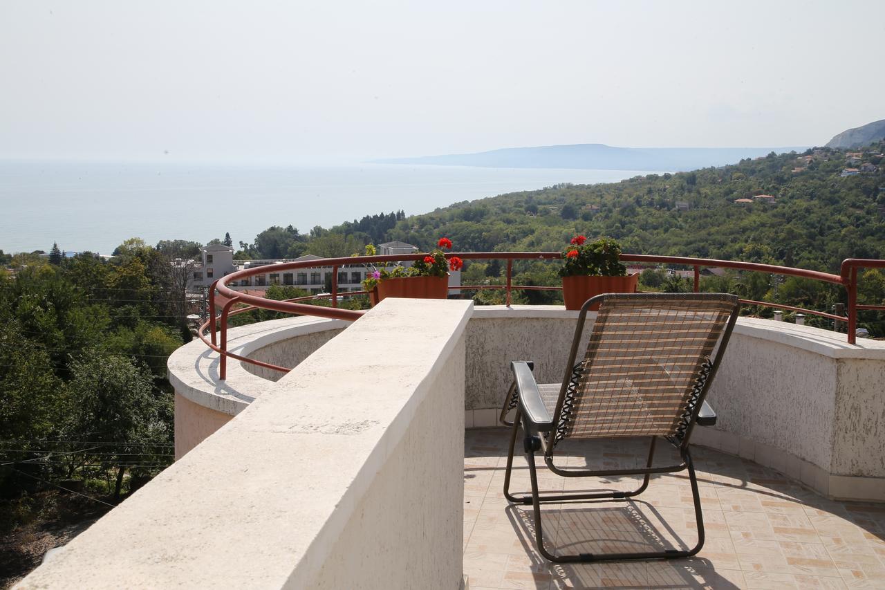 Popov Guest House Balchik Eksteriør billede